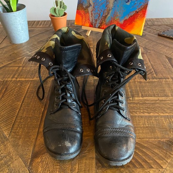 Gently-Used Black Combat Boots with Reversible Camo-Print Inside - Picture 4 of 5